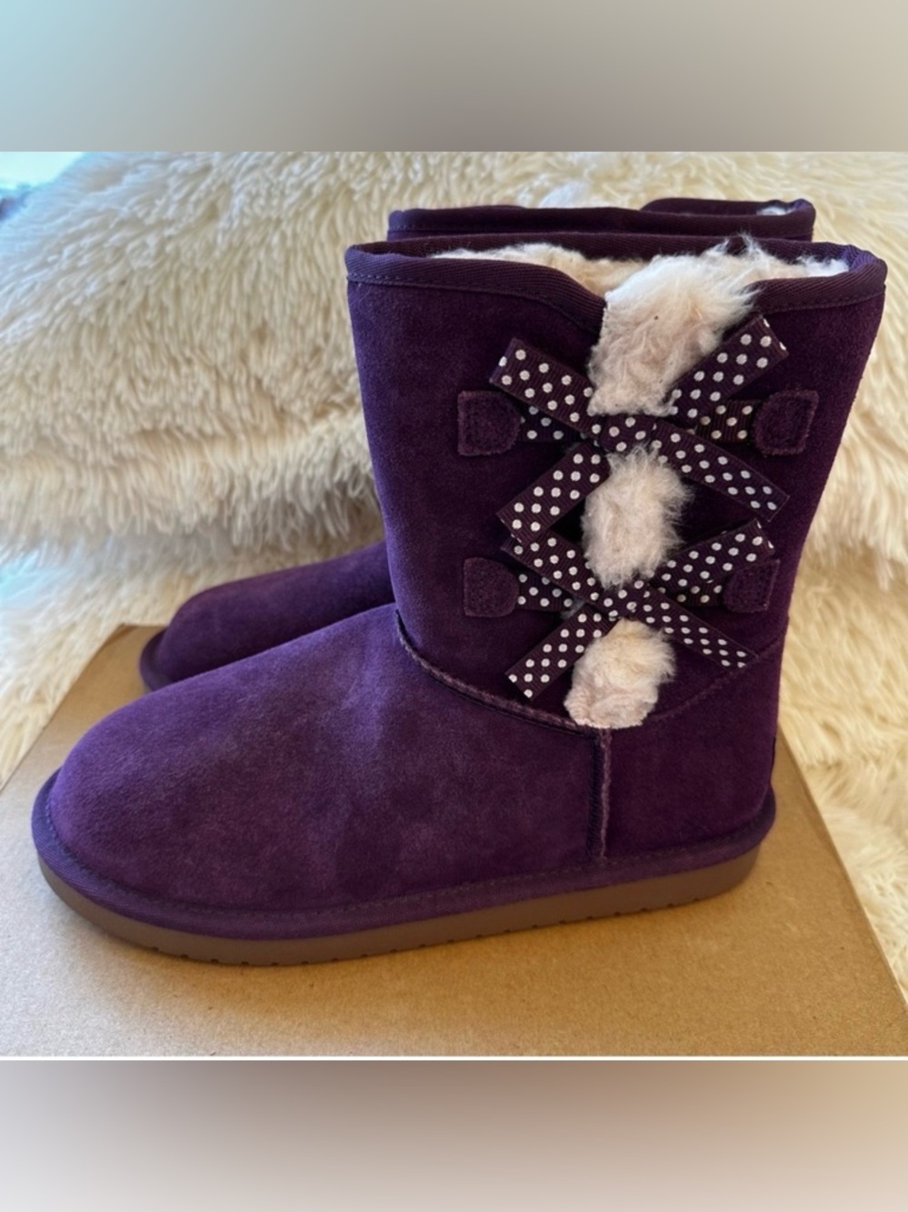 Koolaburra by UGG Victoria Short Purple Suede Boots Girls Size 5 NWOT Cozy
